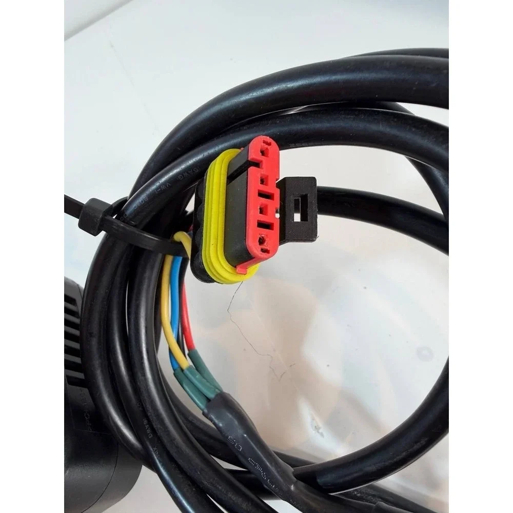 Makita DC4001 40V Max XGT Battery Charger‎